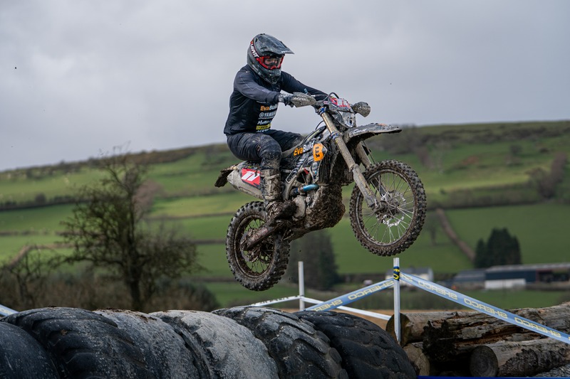Enduro training photography